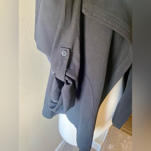 Max Studio Jacket - Small - Picture 4 of 9